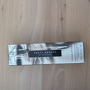 Fenty beauty*Stunna lip paint shade: unattached